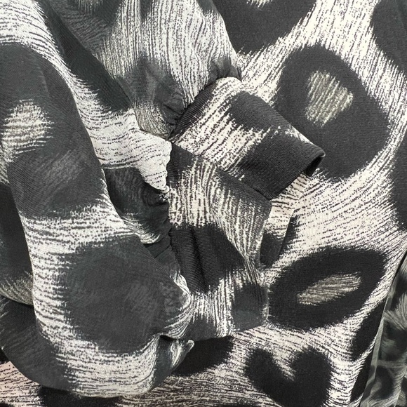 Adele &‎ May Black and Gray Blouse - Picture 3 of 7